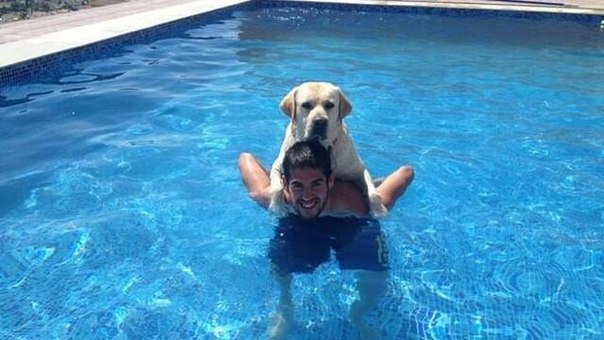 Иско с любимото си куче Меси