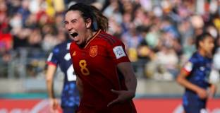 Испания и Япония са на полуфинал на Световното 