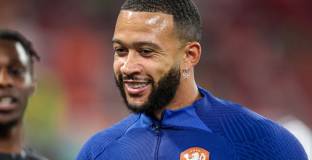 Трансферът на Депай в Рома няма да се състои 