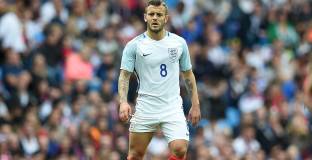 Уилшър: Пак мога да играя за Англия