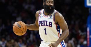 Бостън победи Филаделфия в първи мач от новия сезон