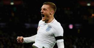 Късна дузпа донесе равен на Италия с Англия (видео)