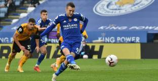 Първо място за Лестър след дузпа над Уулвс