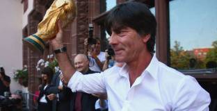 Льов започна да учи испански език