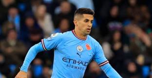 Ман Сити и Ал-Хилал продължават преговорите за Кансело 