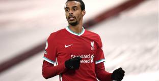 Рома се интересува от бивш защитник на Ливърпул 