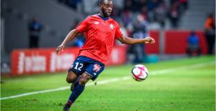 Крило на Фиорентина преминава в Комо