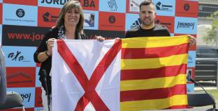 Алба: Искам Ливърпул да победи 