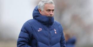  Моуриньо съобщи, че е Мениджър на месеца преди официалното обявяване