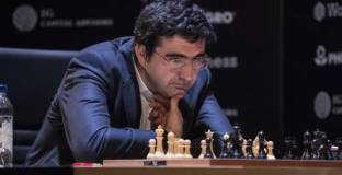 Владимир Крамник поиска от ФИДЕ над 650 хиляди долара за нарушаване на личните му права