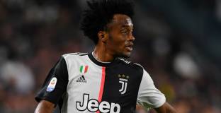 Куадрадо: Наполи се бранеше с 11 човека