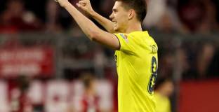  От Виляреал попариха Барса за Фойт