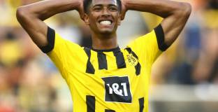 Реал Мадрид е лидер в борбата за Белингам 