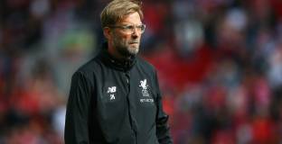 Фаулър: Глупаво е да критикуваме защитата