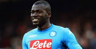 Кулибали е готов да премине в Юнайтед