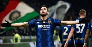  Чалханоглу вярва в титла на Интер