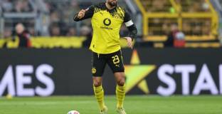 Емре Джан със скъсани кръстни връзки