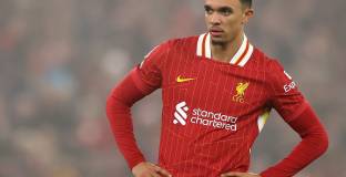 Карагър разкритикува феновете на Ливърпул 