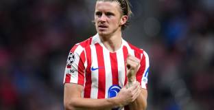 Галахър премина прегледи за Тотнъм 