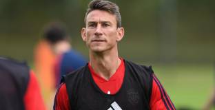 Райт: Кошчелни, трябва да те срам