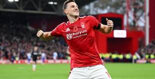 Крис Ууд изравни 30-годишен рекорд на Нотингам Форест