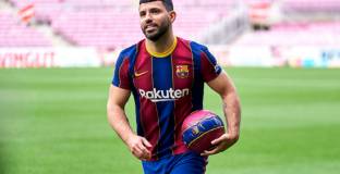 Агуеро и Дембеле се завърнаха в строя 