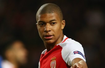 Монако поиска наказания за отборите, преследващи Мбапе