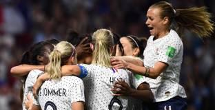 ФИФА одобри увеличаването на броя на отборите на женския Мондиал