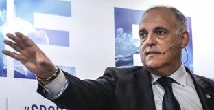 Тебас: Ел Класико не трябва да напуска Испания