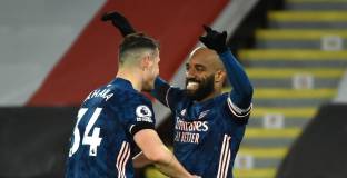 Арсенал разби Прага за 10 минути (видео)