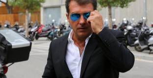 Лапорта: Борим се с държавни клубове