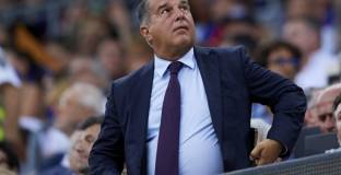 Лапорта бил бесен след отменения гол на Лева