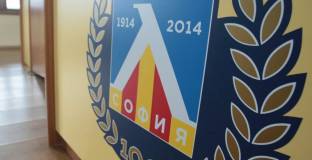 Левски разглежда чужденец за треньор 