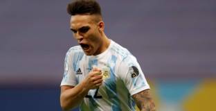 Арсенал се интересува от Мартинес