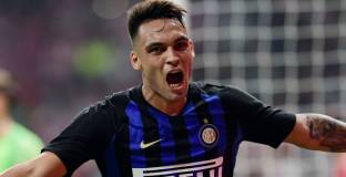 Интер се справи със Спал (видео)