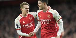 Арсенал без проблем с Лутън