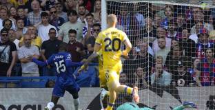 Палас спря Челси на Стамфорд Бридж