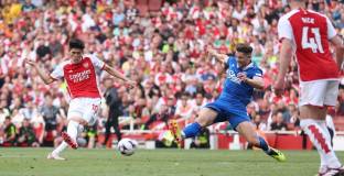 Арсенал с 89 точки, но без титла