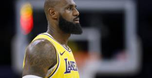 ЛеБрон ще тренира с фермерския отбор на Лейкърс