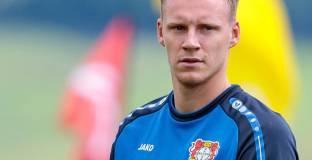 Арсенал и Наполи ще се борят за вратар на Байер Леверкузен?