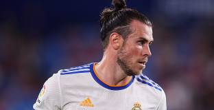 Бейл може да заиграе в Чемпиъншип 