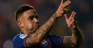 Леванте - Валенсия 2:4 