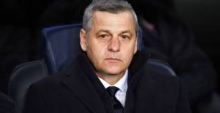 Лил обяви името на новия наставник