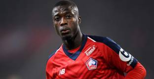 Челси се надява да замени Азар с Пепе