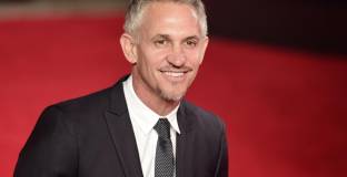 Линекер: VAR прави мачовете по-драматични 