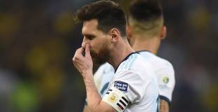 Меси: Футболът не е справедлив, организацията е корумпирана