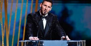  Меси се обърна към феновете