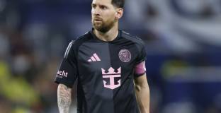 Меси сравни живота в Барселона и Маями