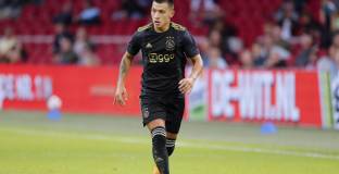  Ман Юнайтед е на път да привлече Мартинес