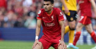 Ливърпул с победа, но точка зад шампиона (видео)